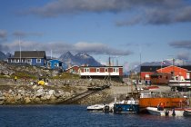 Город на южной оконечности Гренландии — стоковое фото