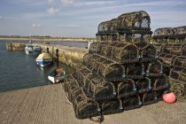 Casiers à homards au port. Burnmouth, Scottish Borders, Écosse — Photo de stock