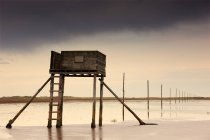 Lifeguard House In The Water — Stock Photo