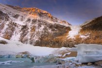 Ангел льодовик на горі Едіт Cavell — стокове фото