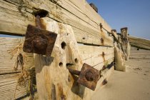 Recinzione in legno abbandonato — Foto stock