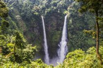 Tad Fan waterfall, Bolaven Plateau; Champasak, Laos — Stock Photo