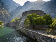 Walls in the old Mediterranean port of Kotor in the Bay of Kotor; Kotor, Kotor Municipality, Montenegro — Stock Photo