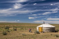Ger on the Gobi Desert; Ulaanbattar, Ulaanbah, Mongolia — стоковое фото