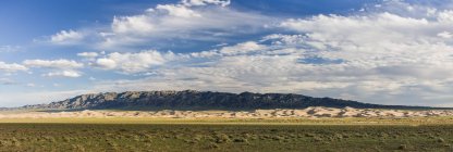 Sand dunes on the Gobi Desert; Ulaanbaatar, Ulaanbattar, Mongolia — Stock Photo