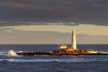 Faro di St. Mary sull'isola di St. Mary, Whitley Bay Whitley Bay, Tyne and Wear, Inghilterra — Foto stock