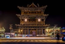 Torre del tamburo di Datong di notte; Datong, Cina — Foto stock
