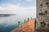 Vista del Golfo de Trieste desde el Castillo de Duino; Italia - foto de stock