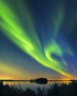 Luci del Nord (Aurora Borealis), Parco Nazionale dell'Isola dell'Alce; Alberta, Canada — Foto stock
