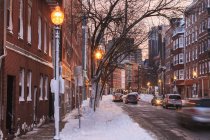 Hannover Straßenansicht nach Schneesturm in Boston, Suffolk County, massachusetts, USA — Stockfoto