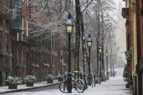 Purzelbaum Straßenansicht nach Schneesturm in Boston, Suffolk County, massachusetts, USA — Stockfoto