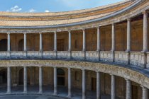Palácio de Charles V, Alhambra; Granada, Andaluzia, Espanha — Fotografia de Stock