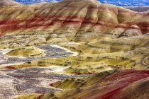 Vue panoramique sur Painted Hills, John Day Fossil Beds National Monument ; Oregon, États-Unis d'Amérique — Photo de stock