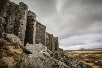 Gerduberg basaltsäulen in snaefellsnes; island — Stockfoto
