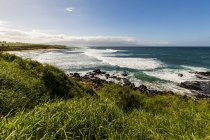 Scenic view of majestic landscape with ocean wave — Stock Photo