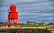 Herd Groyne Lighthouse; South Shields, Tyne and Wear, Inglaterra - foto de stock
