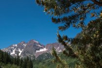 Maroon Bells, Die meistfotografierten Berge Nordamerikas; Aspen, Colorado, Vereinigte Staaten von Amerika — Stockfoto
