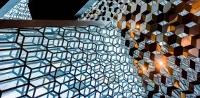 Harpa Concert Hall and Conference Centre, a modern glass honeycomb concert hall and conference center, home to the national opera and symphony; Reykjavik, Reykjavik, Iceland — Stock Photo