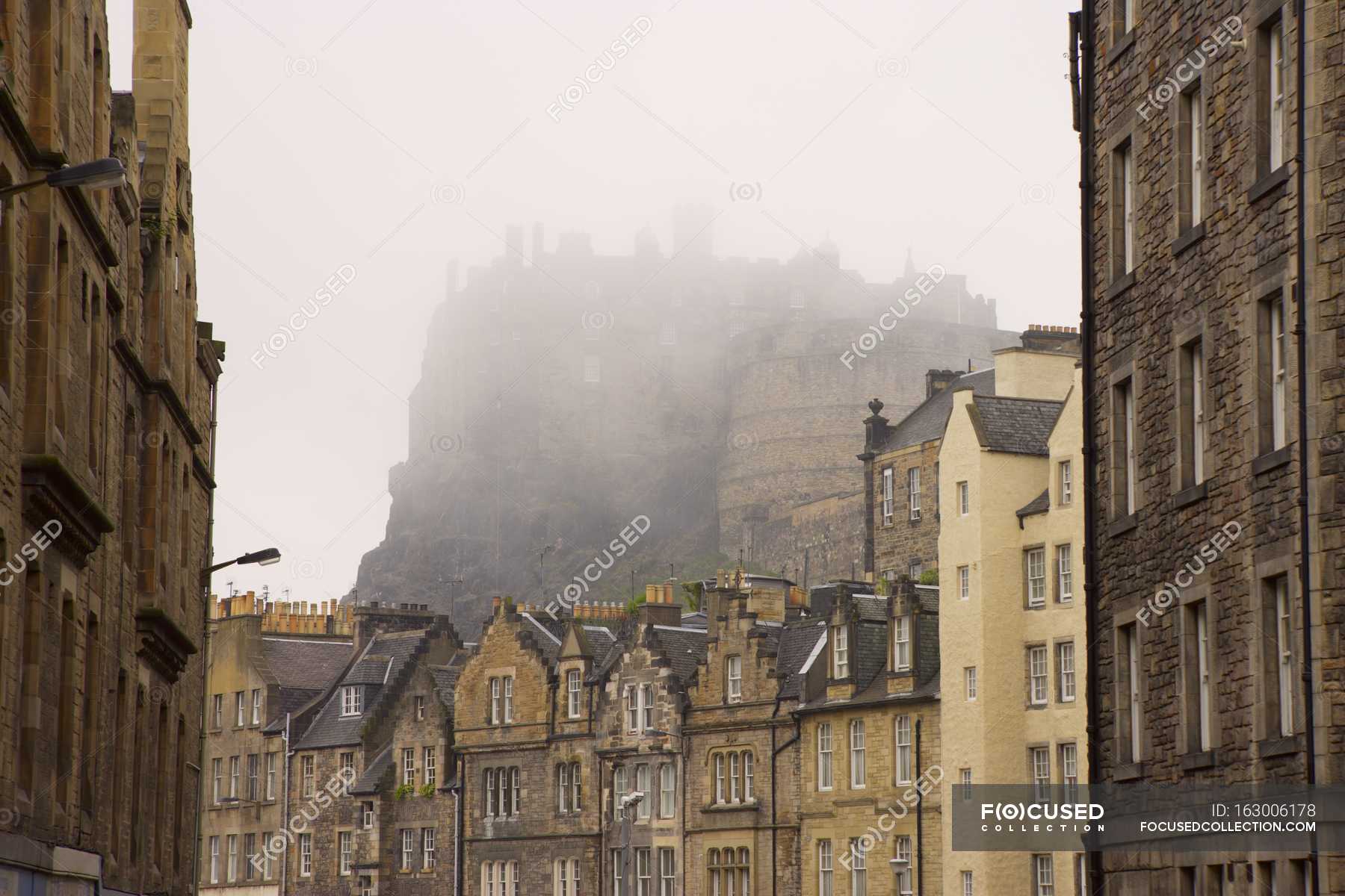 Edinburgh Castle In The Fog — atmosphere, city - Stock Photo | #163006178