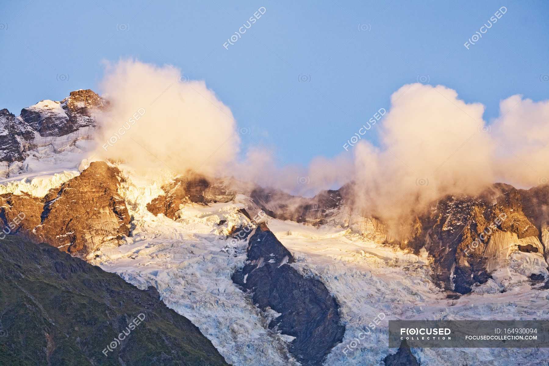 Cordillera Mount Cook, Nueva Zelanda — Muy frío, monte sefton - Stock ...