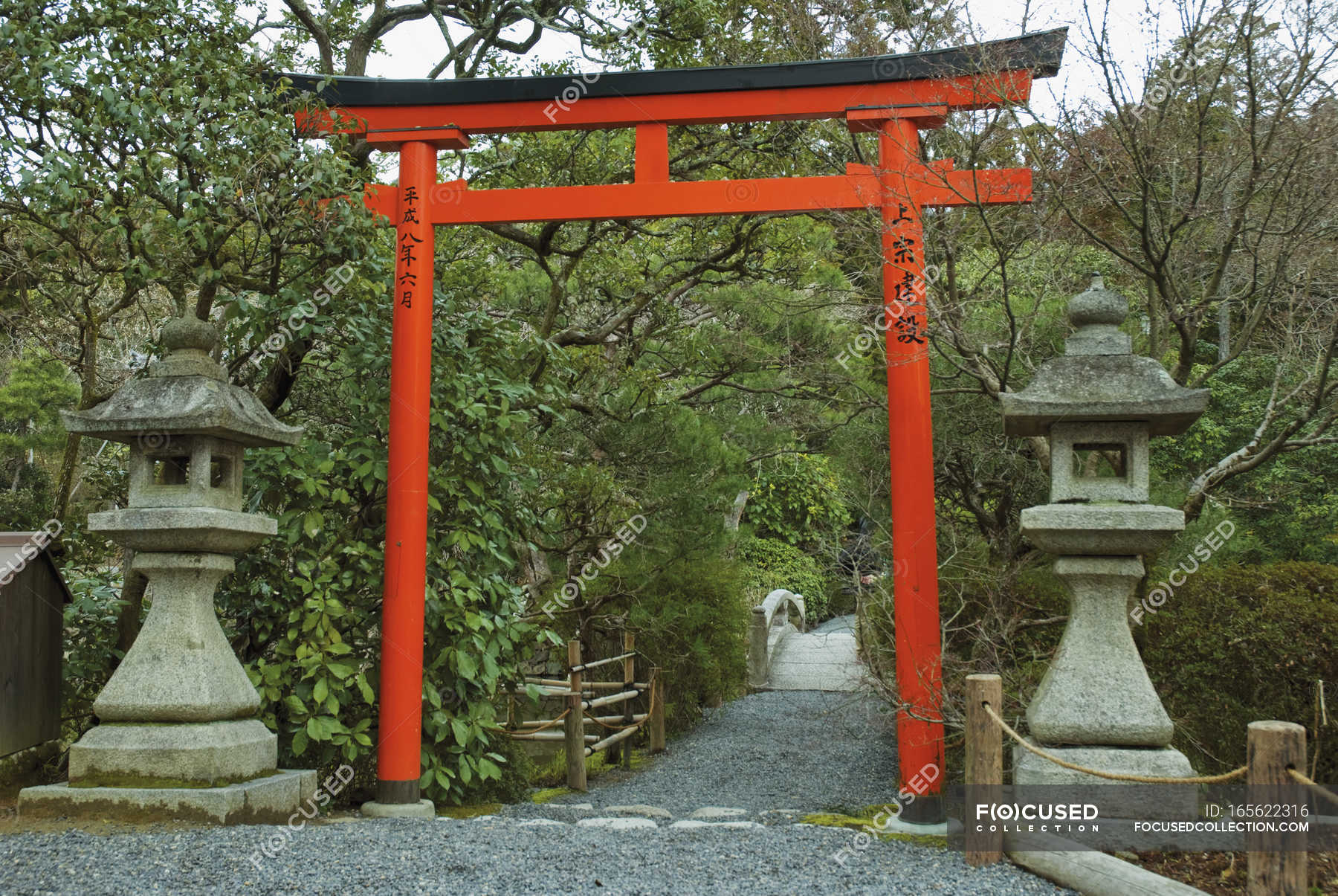 Red and black torii gate — culture, pray - Stock Photo | #165622316