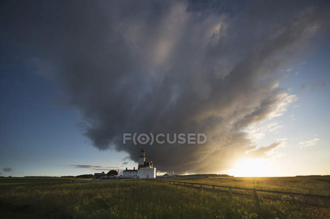 Souter lighthouse with  cloud — Stock Photo