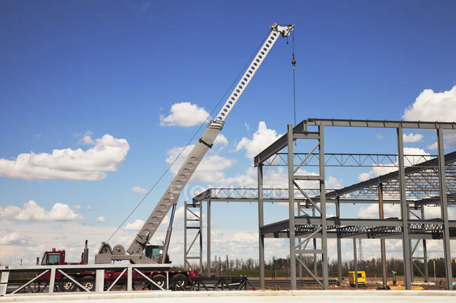 Crane Over Steel Structure — Stock Photo