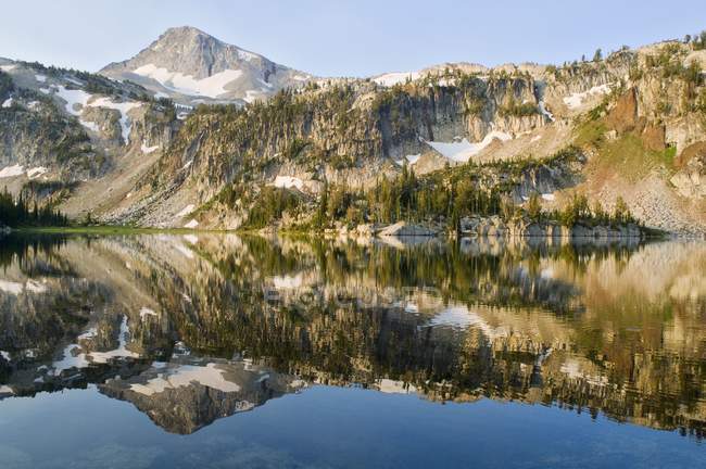 Vista lago alpino — Foto stock