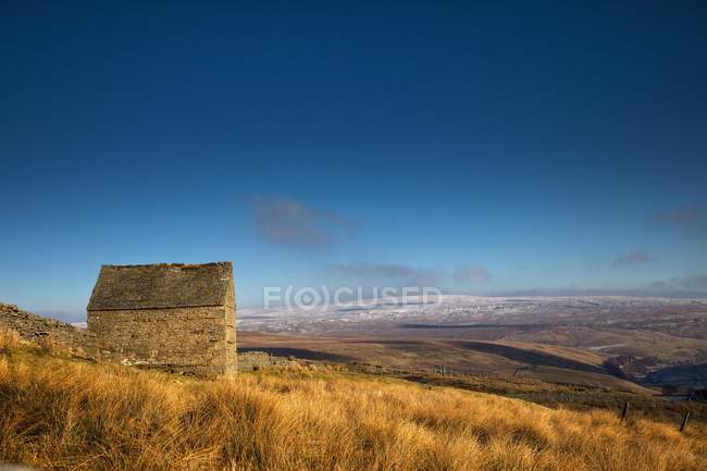 Shed In Field Landscape — Stock Photo