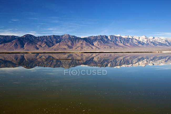 Lago Owens In Sierra Nevada Montagne — Foto stock