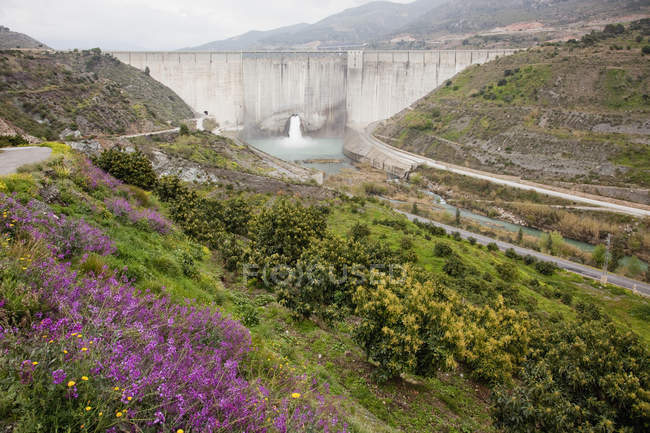 Barragem de água perto de Granada — Fotografia de Stock