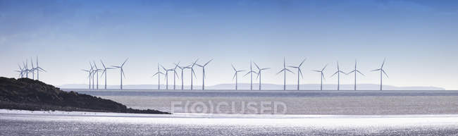 Wind Turbines Along The Coast — Stock Photo