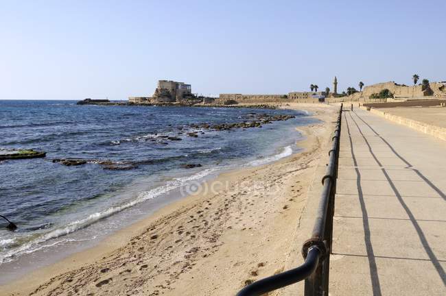 Mediterranean Sea shore — Stock Photo