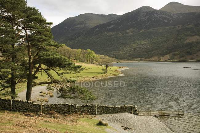Crummock L'eau dans le parc national de Lake District — Photo de stock