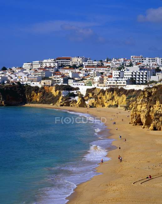 Strand im portugiesischen Resort — Stockfoto