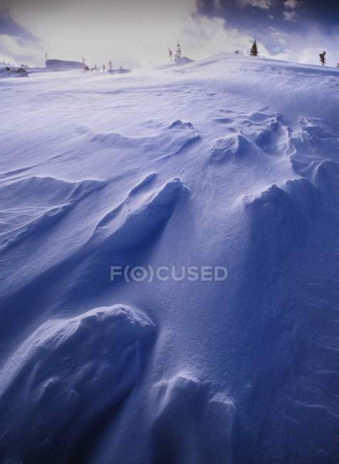 Neige texturée sur la montagne — Photo de stock