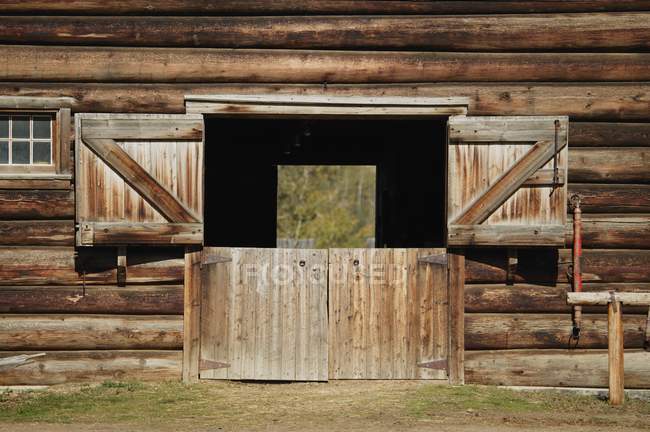 Barn With Open Doors — Stock Photo