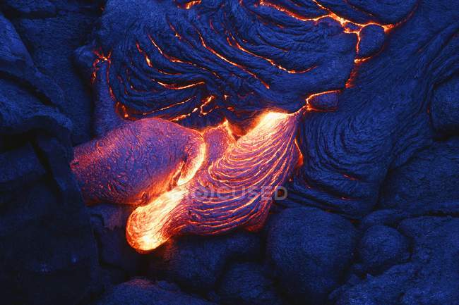 Caliente lava va abajo - foto de stock