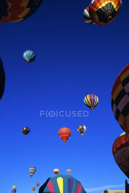 Balões de ar quente em voo — Fotografia de Stock