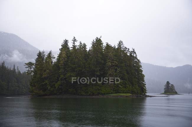 Ilha Mitkov no sudeste do Alasca — Fotografia de Stock