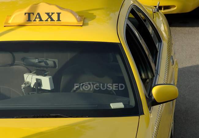 Taxi amarillo taxi - foto de stock