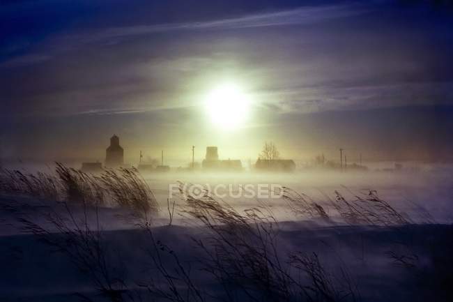 Prärie Schneesturm mit Sonne — Stockfoto
