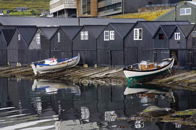 Bootshäuser und Boote — Stockfoto