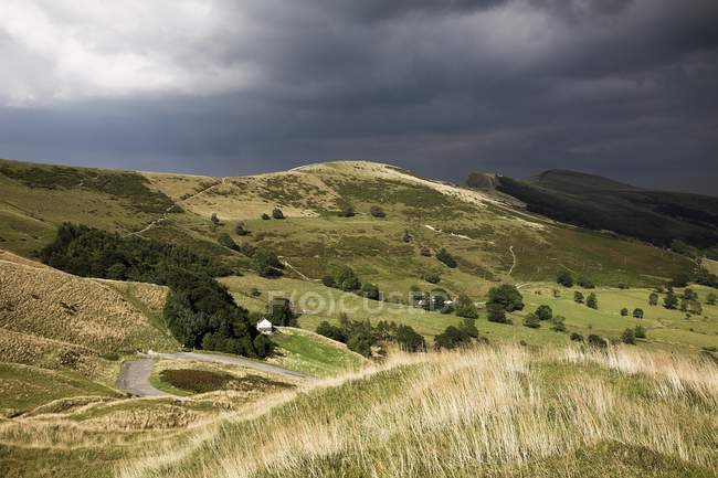 Derbyshire Par temps orageux — Photo de stock