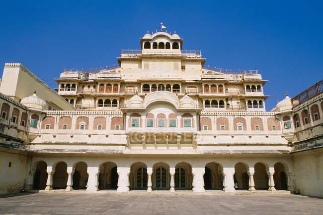 Palacio de la ciudad en jaipur - foto de stock