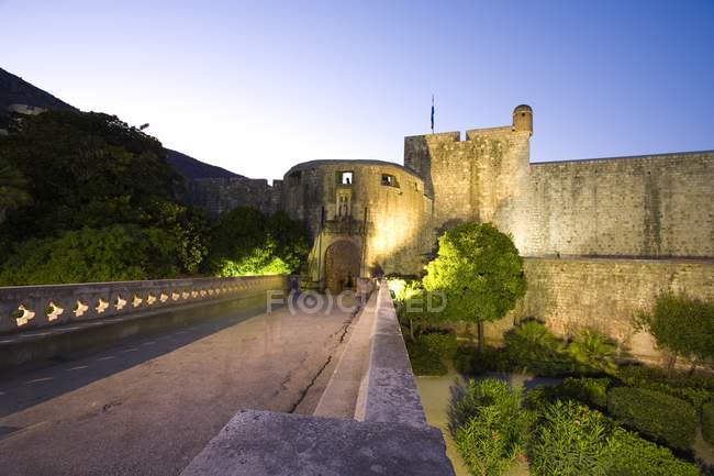 Ville fortifiée de Dubrovnik — Photo de stock