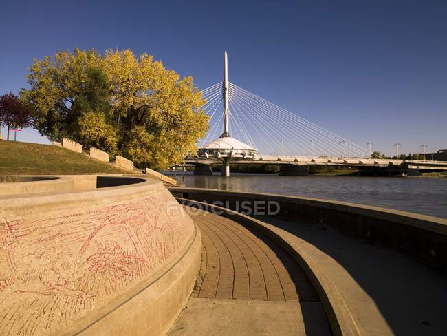 Puente en Winnipeg, Manitoba - foto de stock