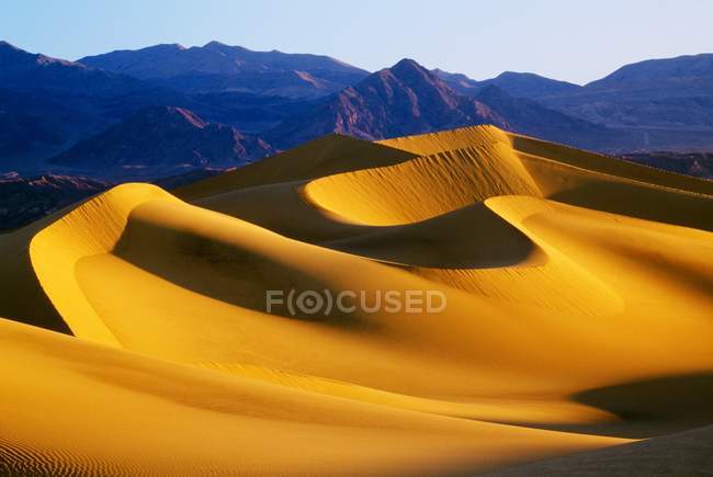 Dunas de arena, Parque Nacional del Valle de la Muerte - foto de stock