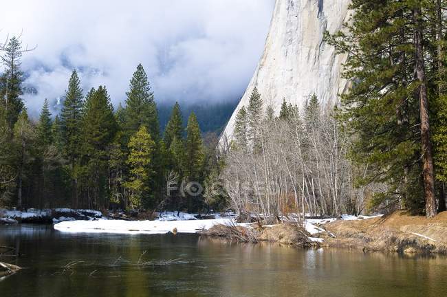 River At Foot Of Mountain, El Capitan — Stock Photo
