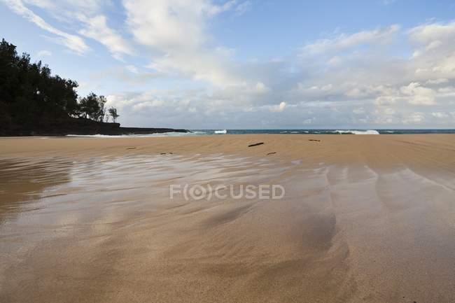 Areia lavada por ondas — Fotografia de Stock